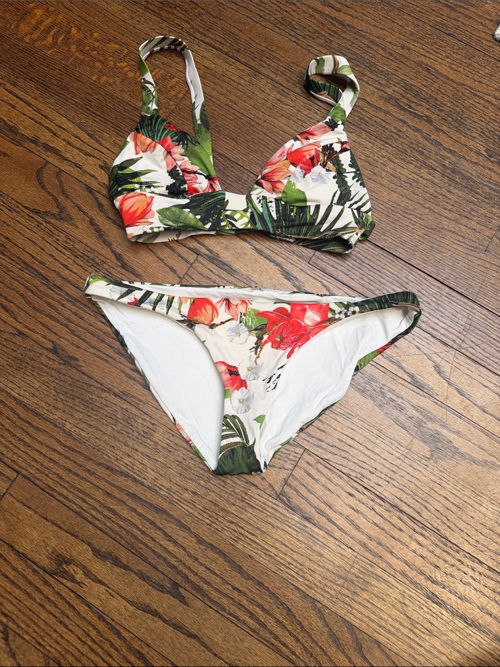 Vitamin A Floral White Bikini Set with Red & Green Tropical Print size XS